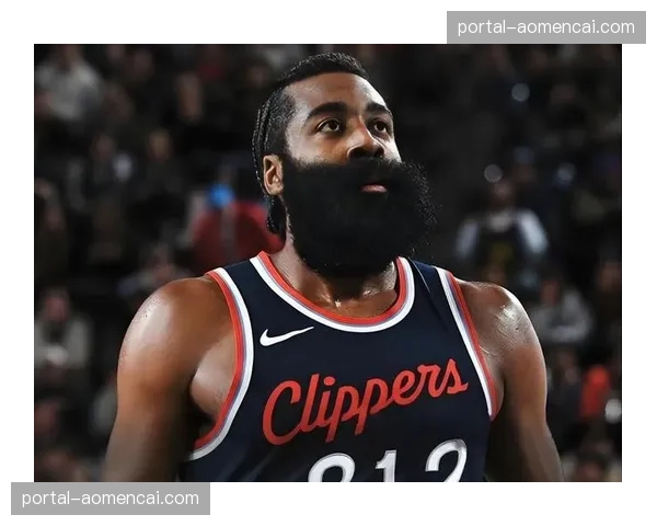 快船主场迎战魔术，哈登能否率队捍卫主场冲击季后赛